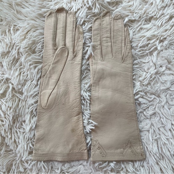 Vintage 100% thin leather gloves made in France beige size 7 - Picture 1 of 14